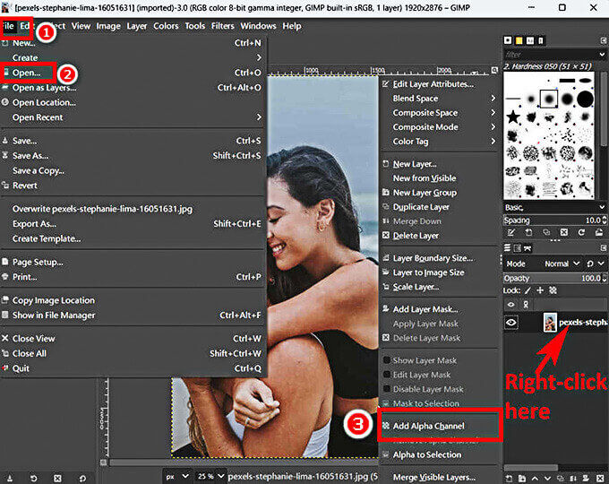 एक छवि खोलें और अल्फ़ा चैनल जोड़ें
